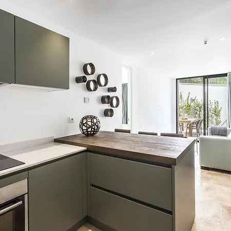 アパート Azure ラ・クロワ・ヴァルメ